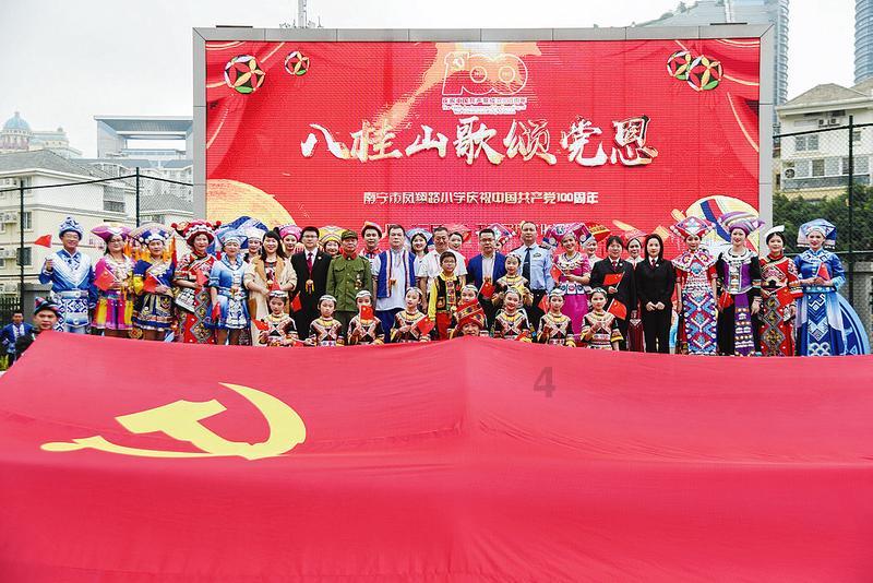 超级坦克消灭僵尸